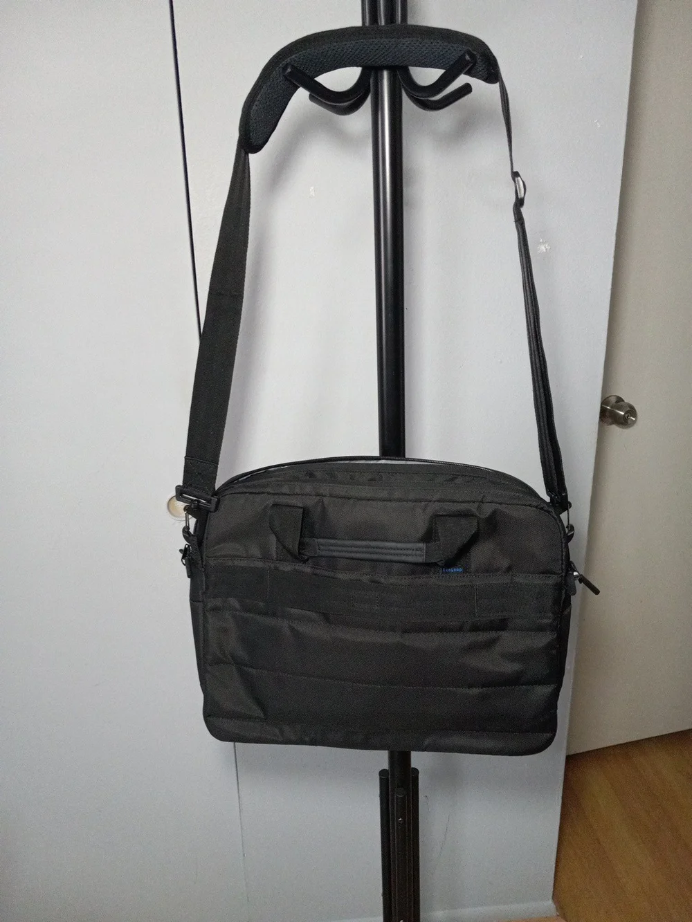 Dell Laptop Black Men's Crossbody Shoulder Bag - Minimal Office Messenger